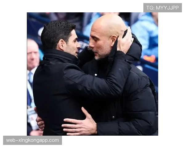 阿尔特塔场边染黄，枪手主帅情绪激动与第四官员交涉